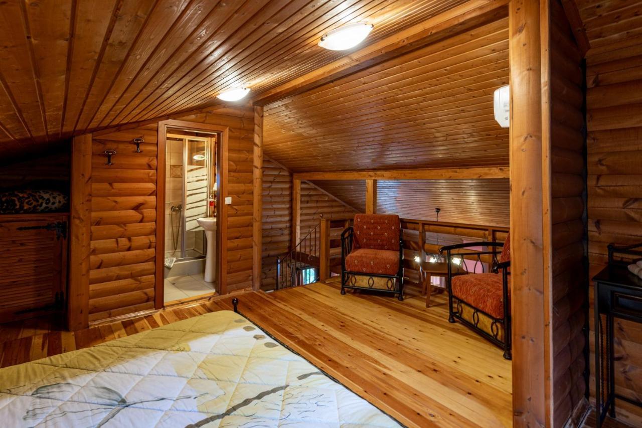 Chalet Likouresi Village Karpenísion Exterior foto